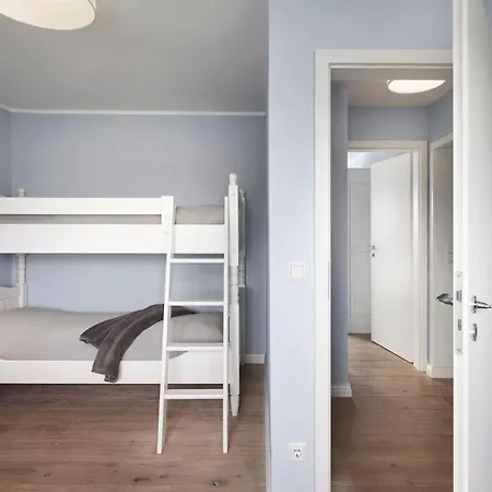 Duenenhaus بيت للعطل Utersum